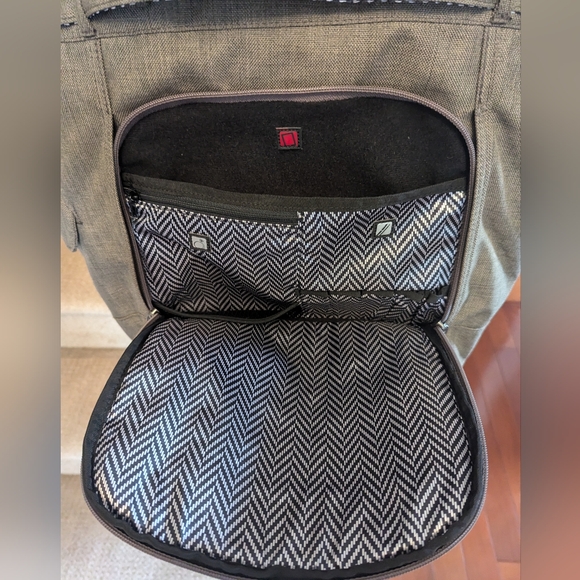 OGIO Dark Khaki Taupe Shoulder Laptop Bag - Picture 8 of 8